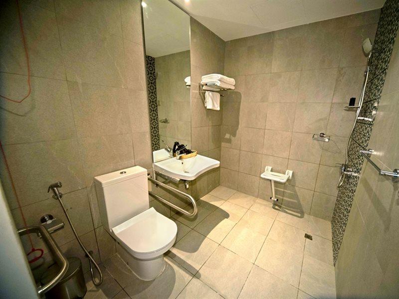 Kingsgate Al Jaddaf Hotel By Millennium Dubai Bagian luar foto