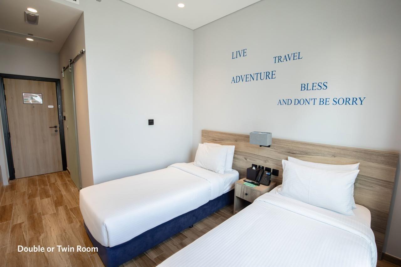 Kingsgate Al Jaddaf Hotel By Millennium Dubai Bagian luar foto