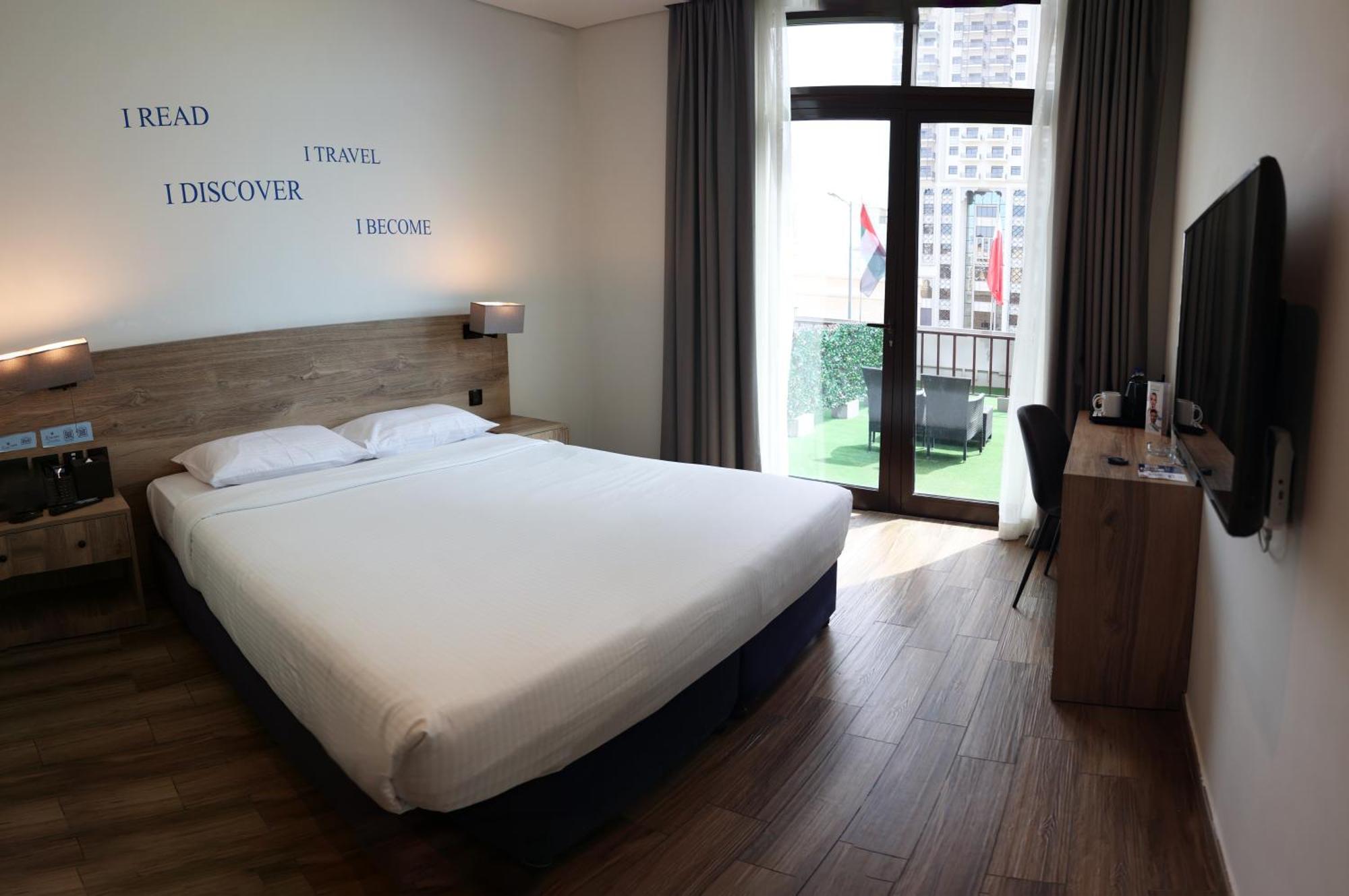 Kingsgate Al Jaddaf Hotel By Millennium Dubai Bagian luar foto