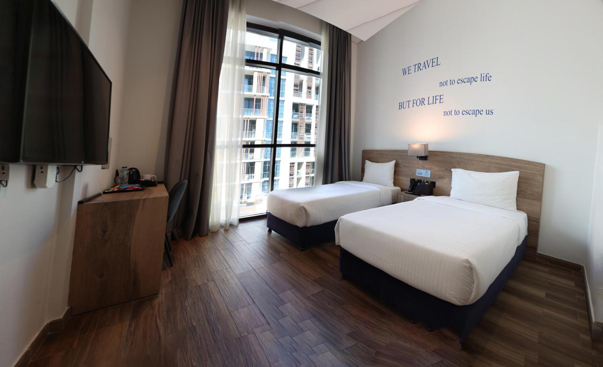 Kingsgate Al Jaddaf Hotel By Millennium Dubai Bagian luar foto