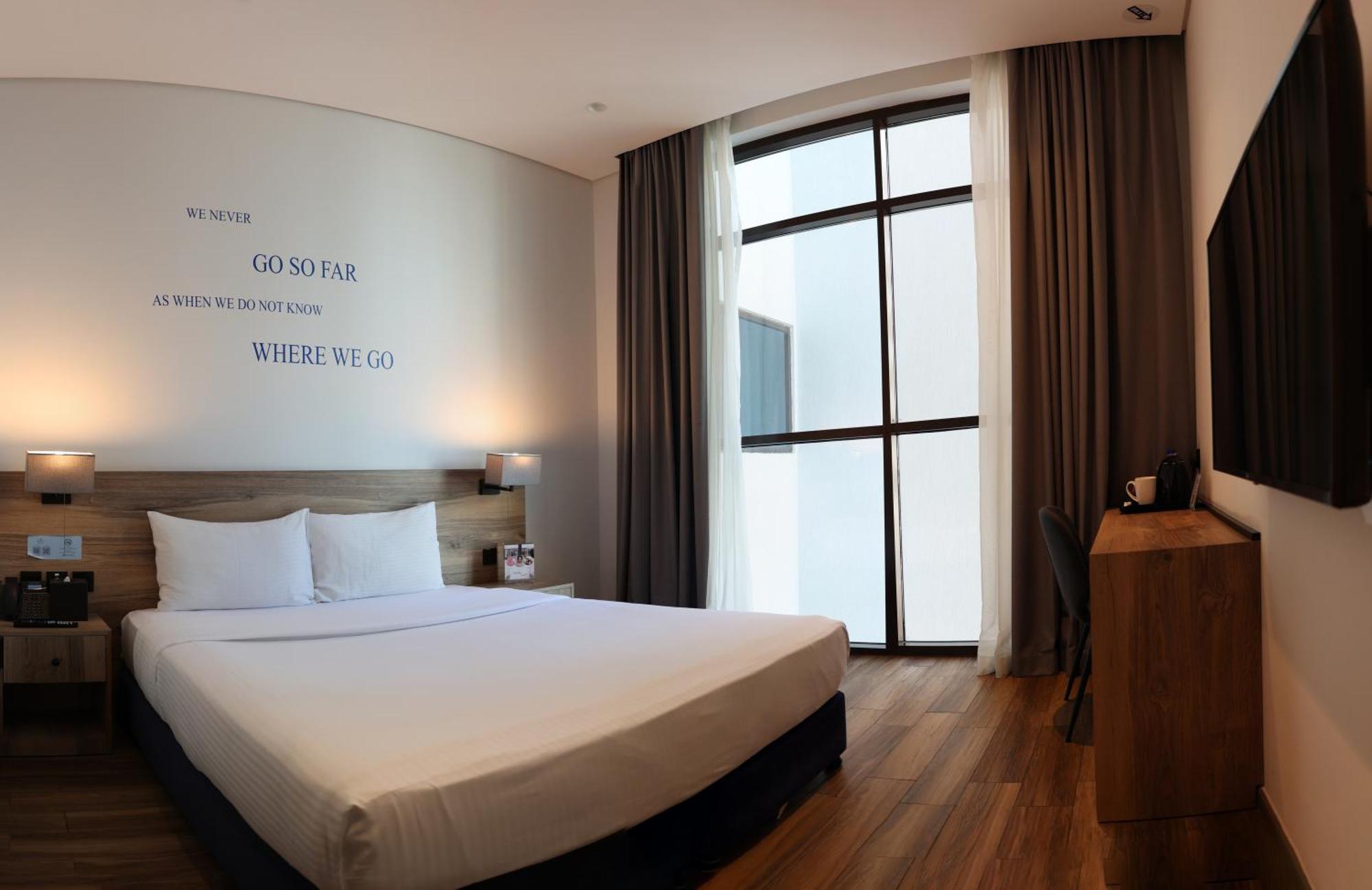 Kingsgate Al Jaddaf Hotel By Millennium Dubai Bagian luar foto